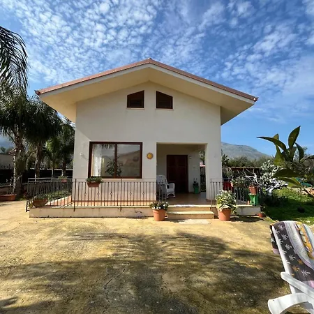 Il Giardino Del Sole Casa vacanze Villagrazia Di Carini
